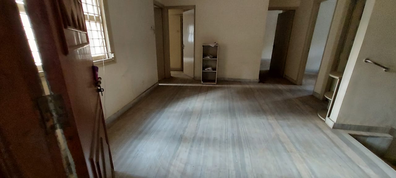 3 BHK Semi Furnished in Kudrat , Khar West